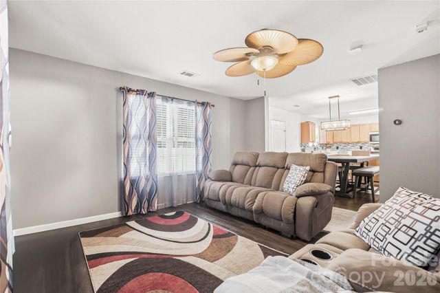 1217 Jordans Pond Lane, Charlotte, NC 28214