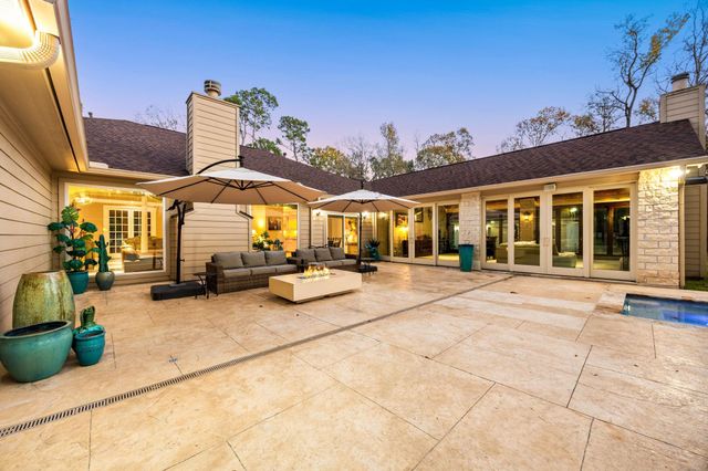 11984 White Oak Crossing, Conroe, TX 77385