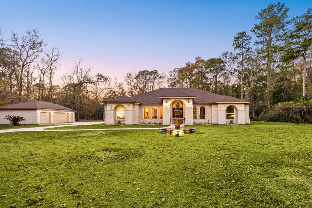 11984 White Oak Crossing, Conroe, TX 77385