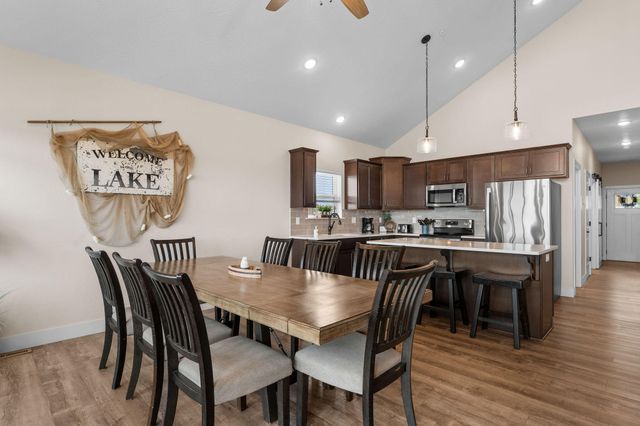 340 Settlers Cove, Kimberling City, MO 65686