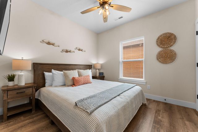 340 Settlers Cove, Kimberling City, MO 65686