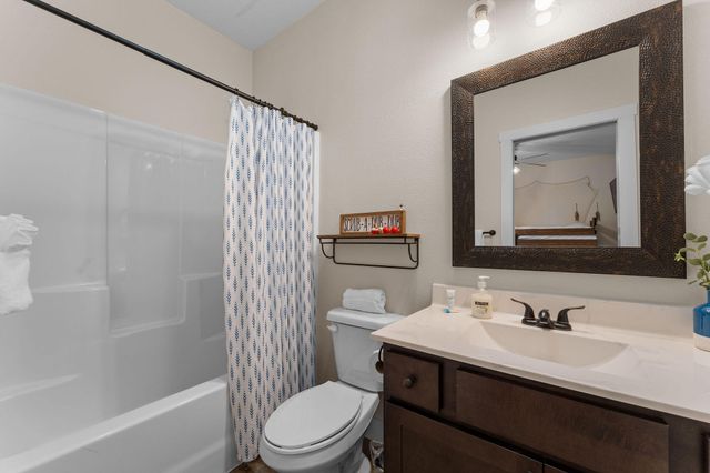 340 Settlers Cove, Kimberling City, MO 65686