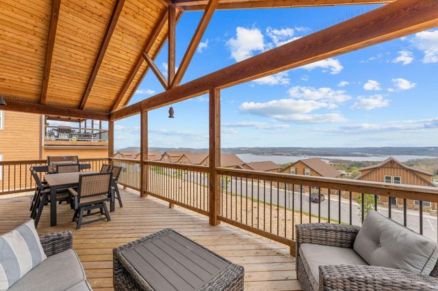 340 Settlers Cove, Kimberling City, MO 65686