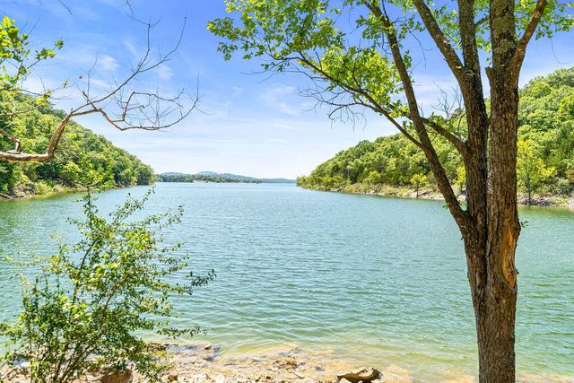 340 Settlers Cove, Kimberling City, MO 65686