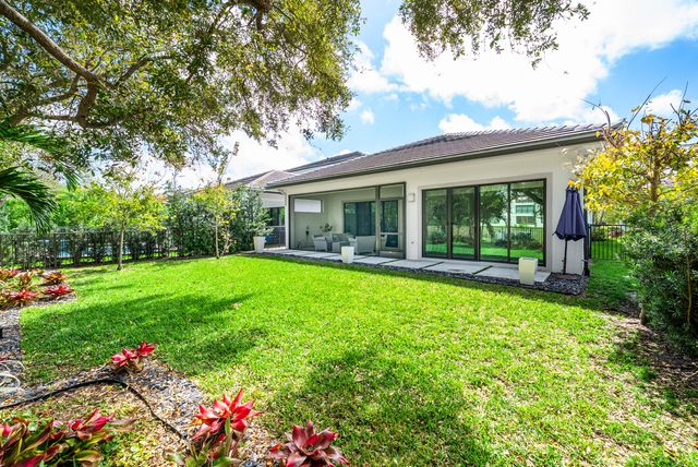 3069 Safflower Circle, West Palm Beach, FL 33401