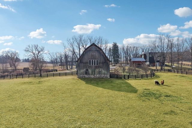 2797 Lalor Road, Oregon, WI 53575