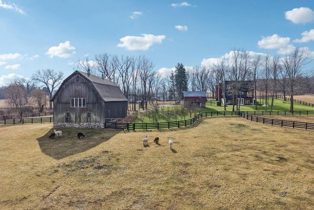 2797 Lalor Road, Oregon, WI 53575