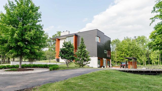 2797 Lalor Road, Oregon, WI 53575