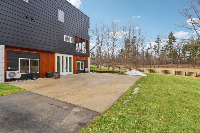 2797 Lalor Road, Oregon, WI 53575