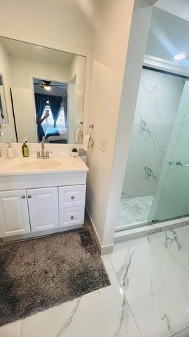 9330 S Sunrise Lakes Boulevard 304, Sunrise, FL 33322