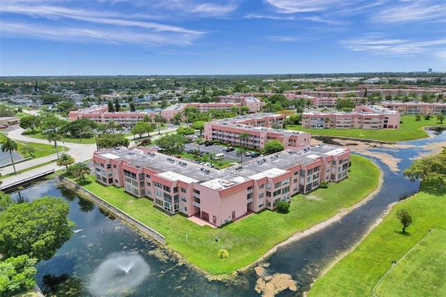 9330 S Sunrise Lakes Boulevard 304, Sunrise, FL 33322