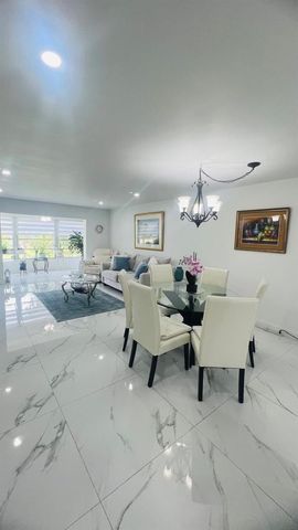 9330 S Sunrise Lakes Boulevard 304, Sunrise, FL 33322