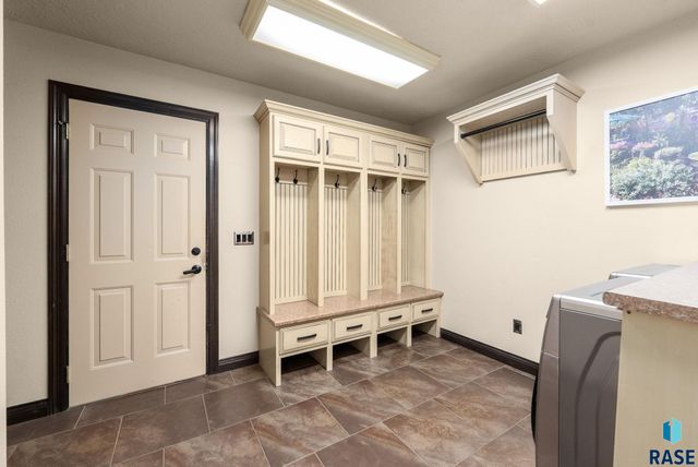 27121 Morning Glory Ave Avenue, Harrisburg, SD 57032