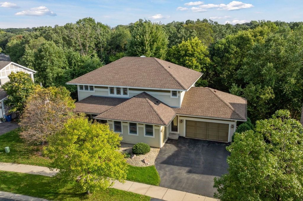 13382 Couchtown Court, Rosemount, MN 55068