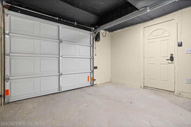 30430 Park Street, Roseville, MI 48066