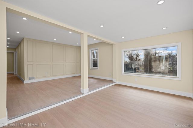 30430 Park Street, Roseville, MI 48066