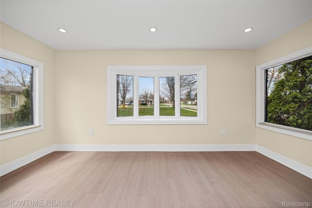 30430 Park Street, Roseville, MI 48066