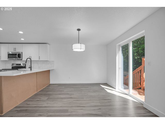 6406 Ne 139TH Ct, Vancouver, WA 98682