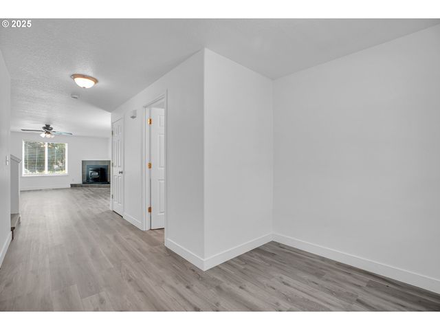 6406 Ne 139TH Ct, Vancouver, WA 98682