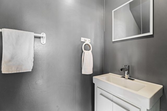 202 Parkwood Drive, Streamwood, IL 60107