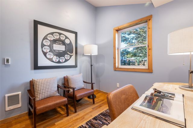 9920 28th Avenue SW, Seattle, WA 98126