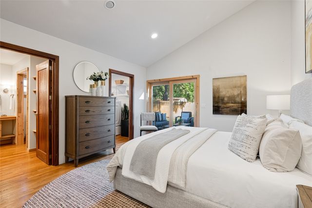 9920 28th Avenue SW, Seattle, WA 98126