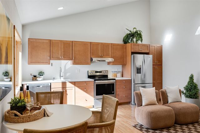 9920 28th Avenue SW, Seattle, WA 98126