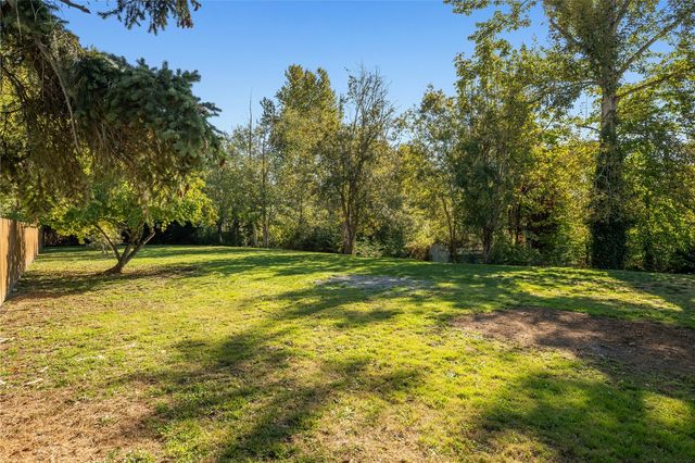 9920 28th Avenue SW, Seattle, WA 98126