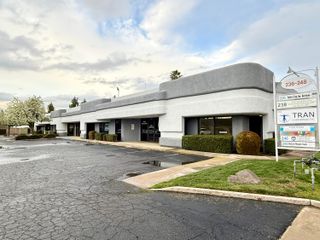 246 W Caldwell Avenue, Visalia, CA 93277