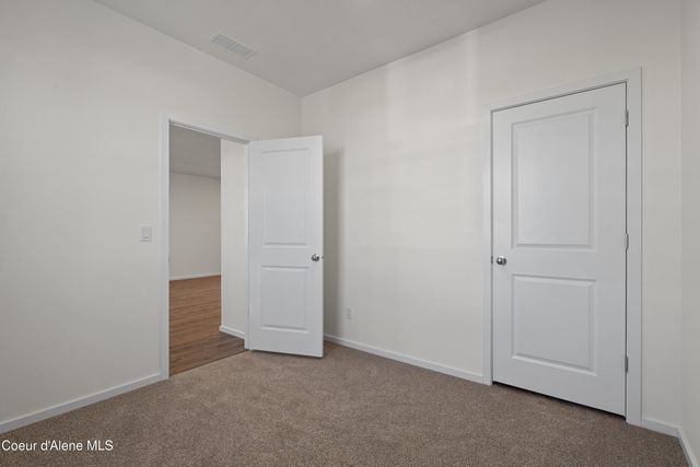 5318 E Antares Ln, Post Falls, ID 83854