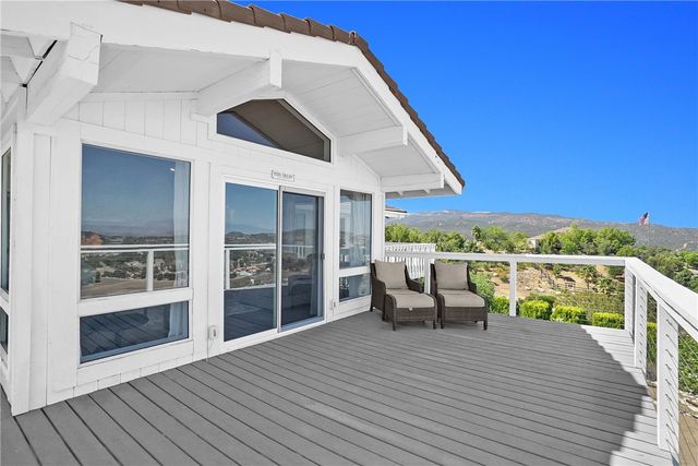 39158 Vista Del Bosque, Murrieta, CA 92562