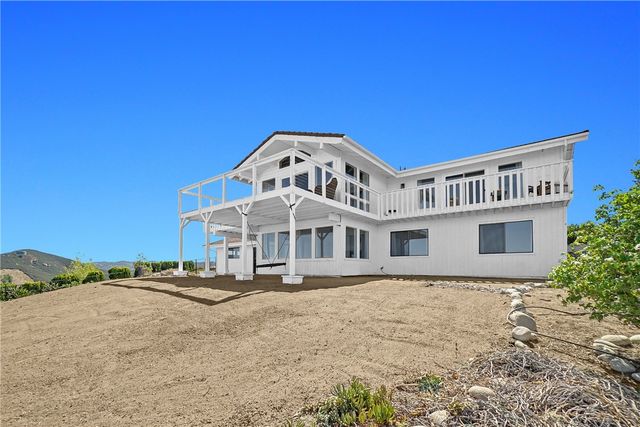 39158 Vista Del Bosque, Murrieta, CA 92562