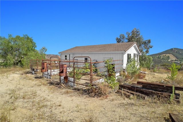 39158 Vista Del Bosque, Murrieta, CA 92562