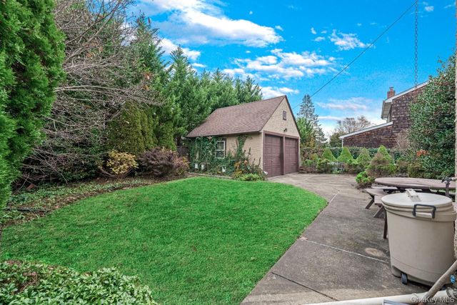 331 Richmond Road, Douglaston, NY 11363