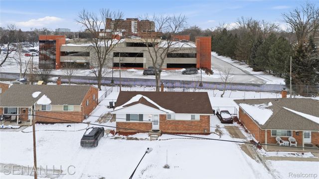 18072 Snow Avenue, Dearborn, MI 48124