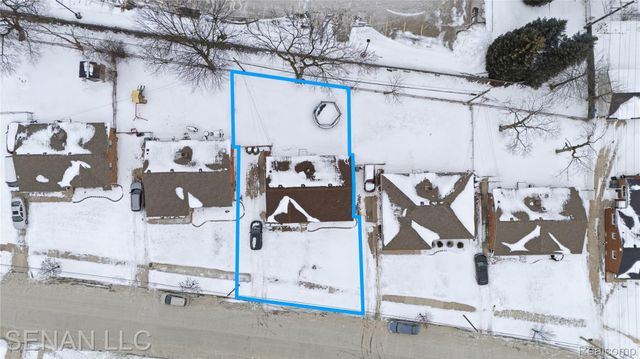 18072 Snow Avenue, Dearborn, MI 48124