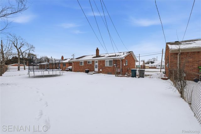 18072 Snow Avenue, Dearborn, MI 48124