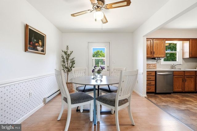 3188 THORNAPPLE DR, Lancaster, PA 17601