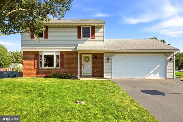 3188 THORNAPPLE DR, Lancaster, PA 17601