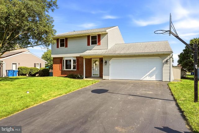 3188 THORNAPPLE DR, Lancaster, PA 17601