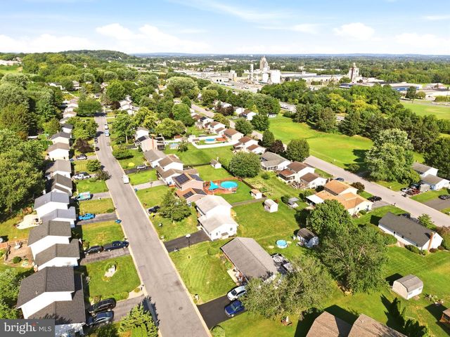 3188 THORNAPPLE DR, Lancaster, PA 17601