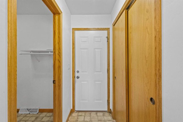 506 ROSEMARY COURT, Pulaski, WI 54162