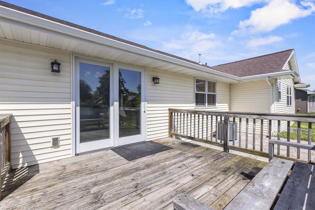 506 ROSEMARY COURT, Pulaski, WI 54162