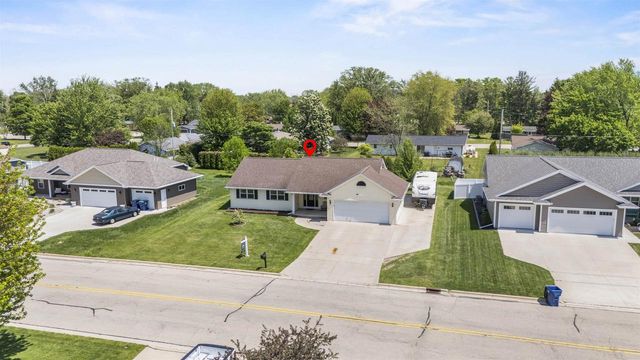 506 ROSEMARY COURT, Pulaski, WI 54162