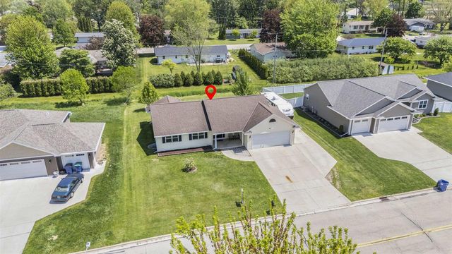 506 ROSEMARY COURT, Pulaski, WI 54162