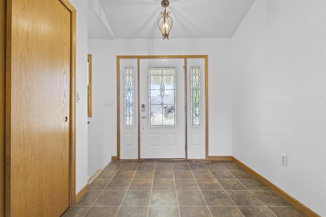 506 ROSEMARY COURT, Pulaski, WI 54162
