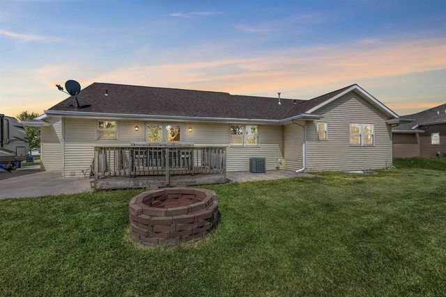506 ROSEMARY COURT, Pulaski, WI 54162