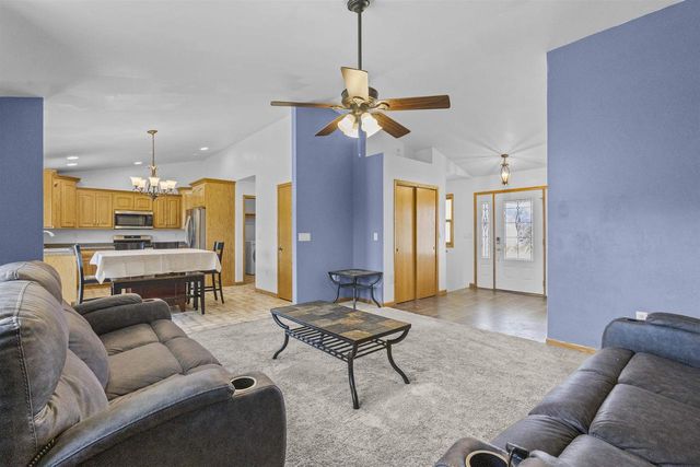 506 ROSEMARY COURT, Pulaski, WI 54162