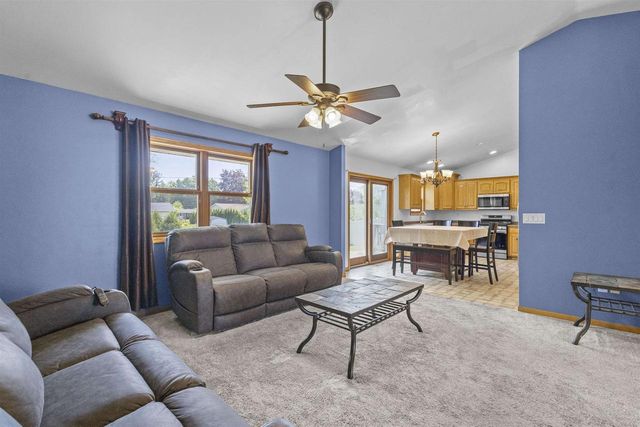 506 ROSEMARY COURT, Pulaski, WI 54162