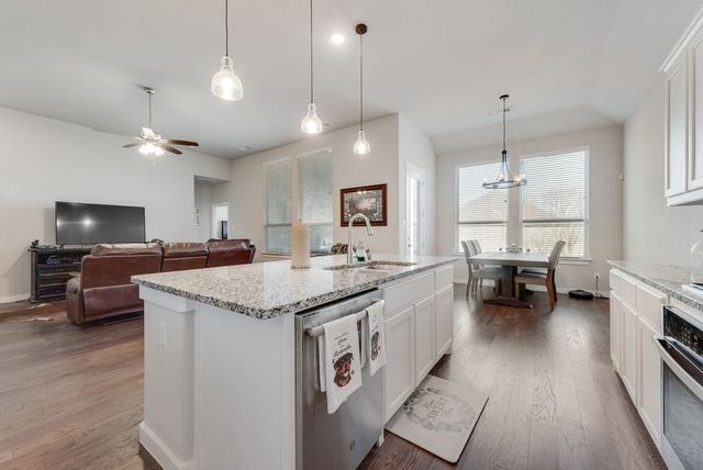 1308 E Swan Trail, Argyle, TX 76226